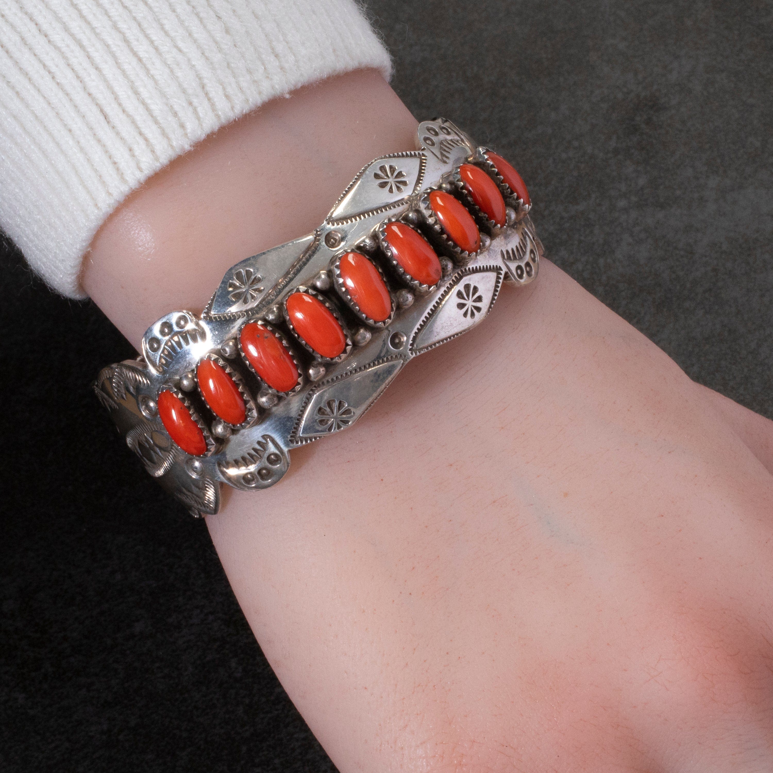 Kalifano Native American Jewelry Effie Garfield Navajo Coral USA Native American Made 925 Sterling Silver Cuff NAB3300.007