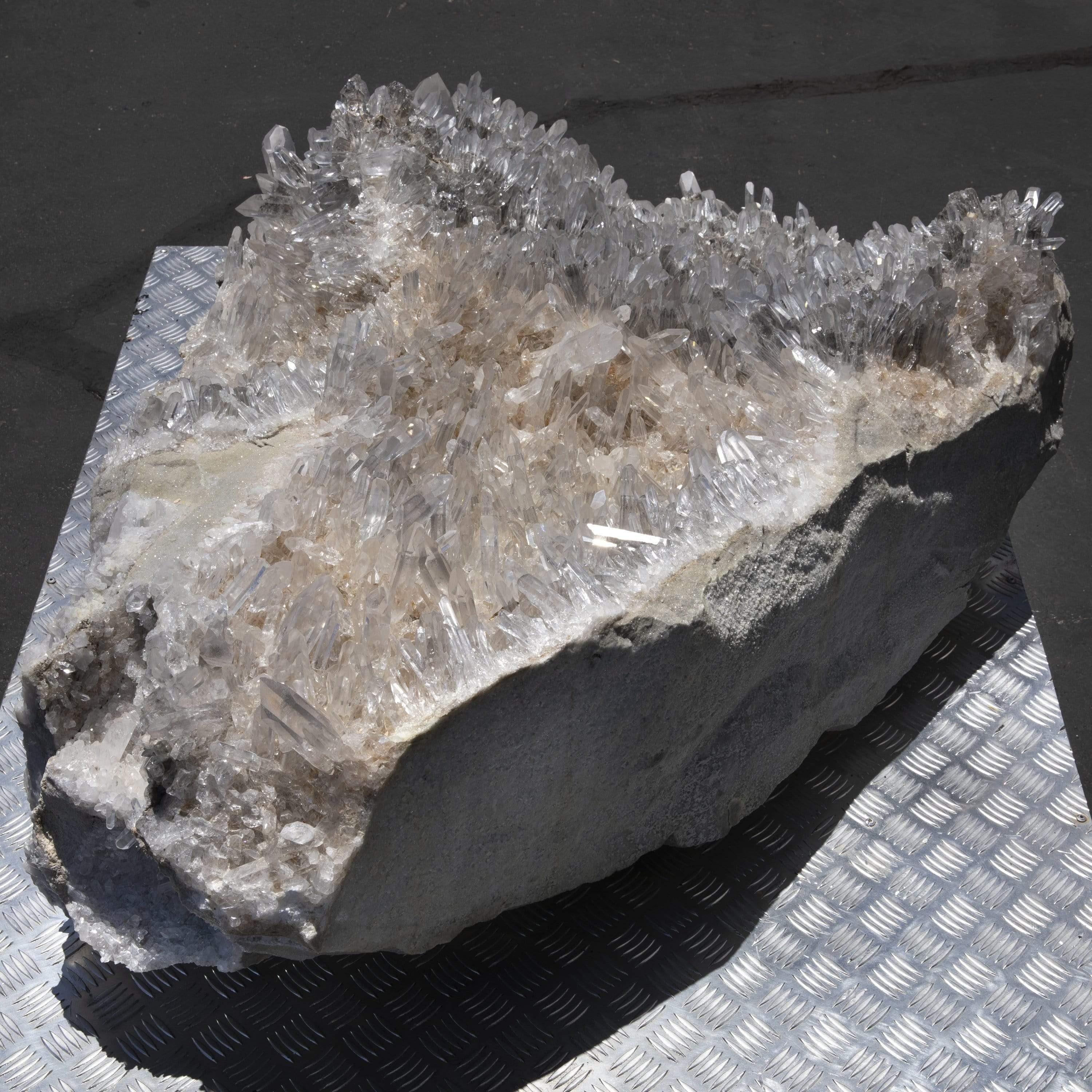 Kalifano Quartz Natural Clear Quartz Cluster from Arkansas - 44‚Äù / 954 lbs QC140000.002