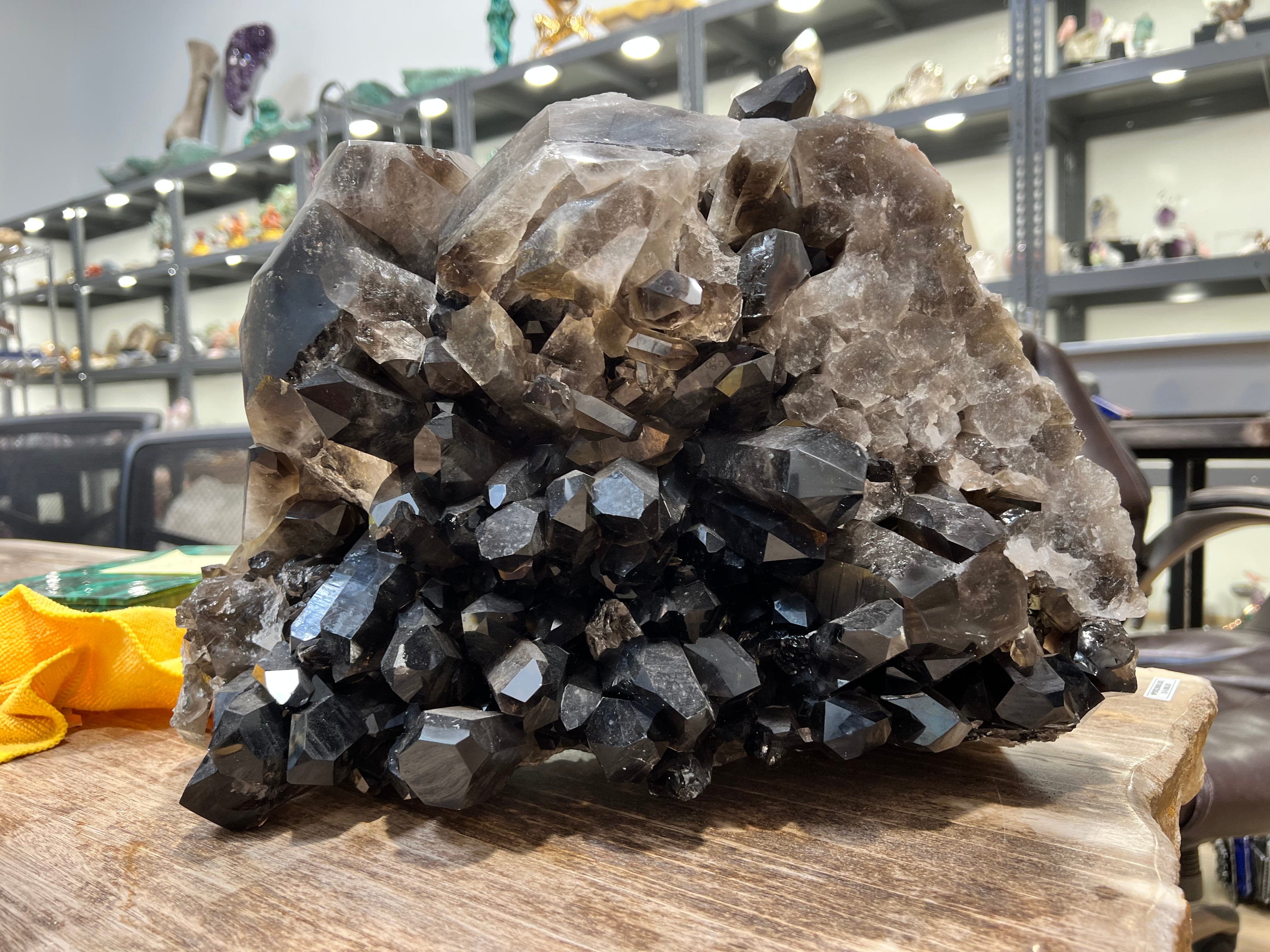 KALIFANO Smoky Quartz Cluster - 22 kg / 15 in QC13000.002